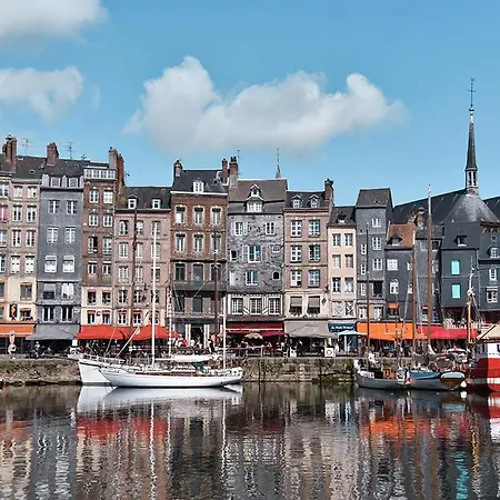 2 Pieces Proche D Honfleur, Piscine En Saison, Parking Gratuit, Wifi *